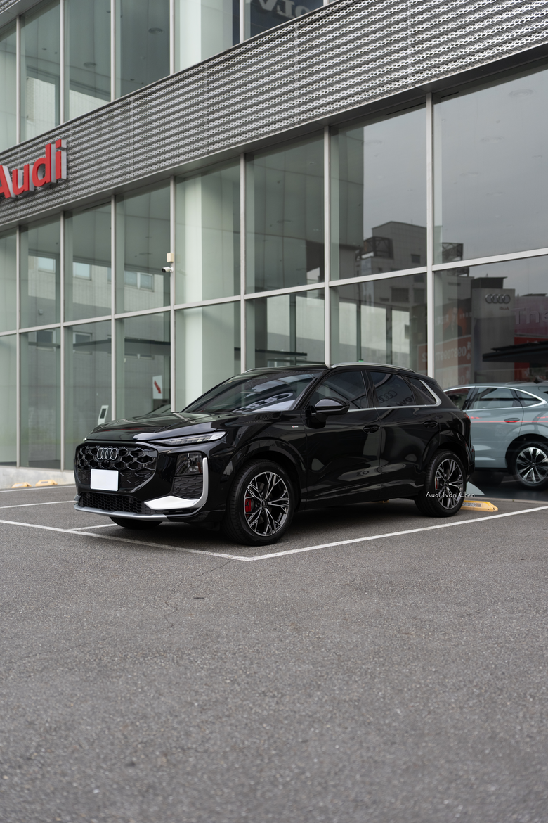 交車分享｜Audi Q3 TFSI quattro 150kW S line｜金屬神迷黑・Mythos Black・0E