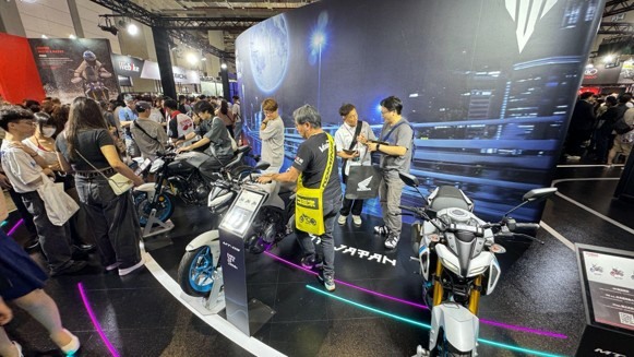 2026 台北重機展 颱風天過後衝 YAMAHA 搶看 XSR155，14.8萬展場價配年底交車真的太香！