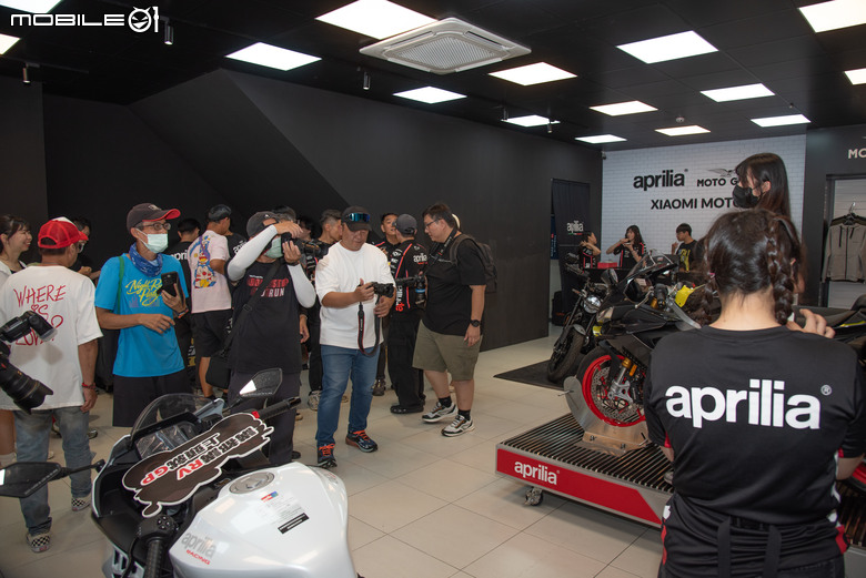 點我看大圖 高屏車友賞車新據點!Aprilia、MOTO GUZZI進駐高雄!小米二輪升格3S通路,服務再升級