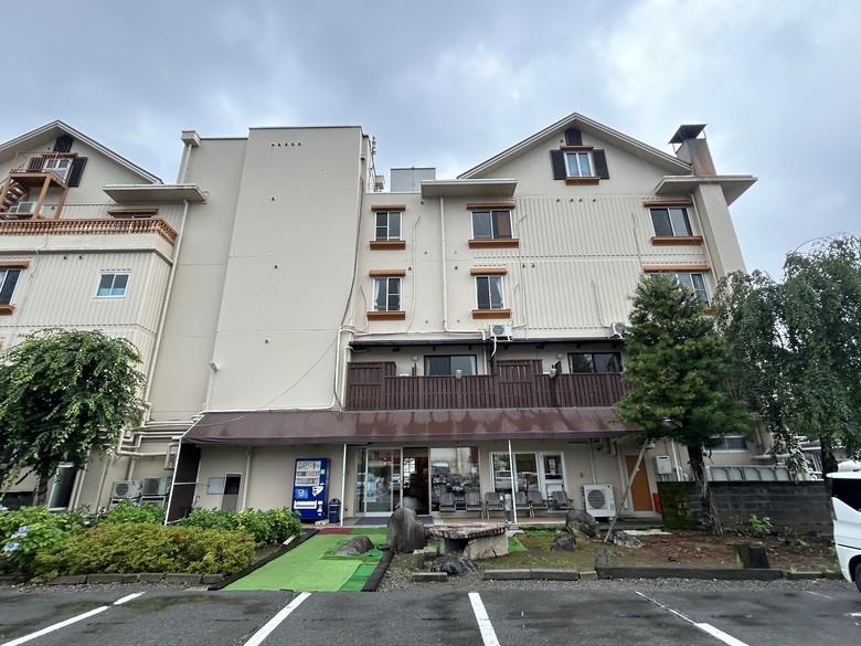 擱一擺雨中完登日本之顛-富士山
