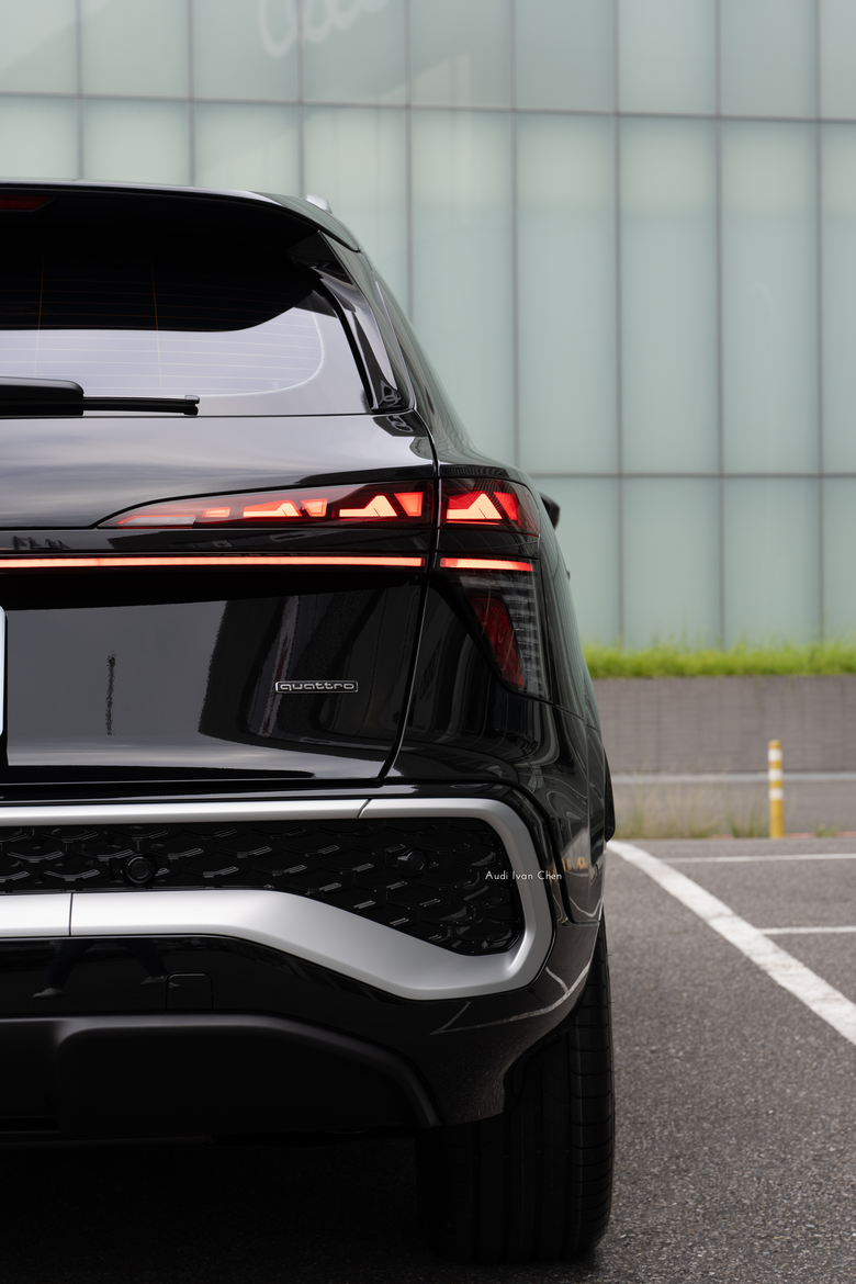 交車分享｜Audi Q3 TFSI quattro 150kW S line｜金屬神迷黑・Mythos Black・0E