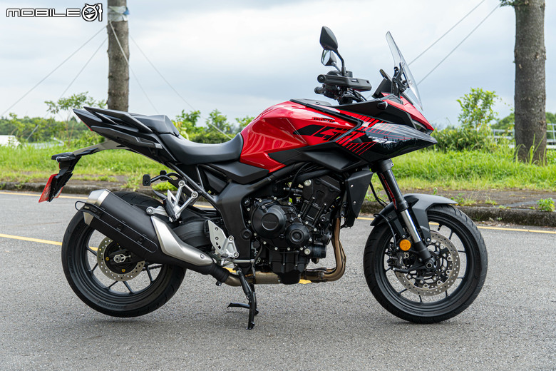 HONDA CB1000 GT 試駕｜不再做選擇，四缸、電懸、運動、舒適我全都要！