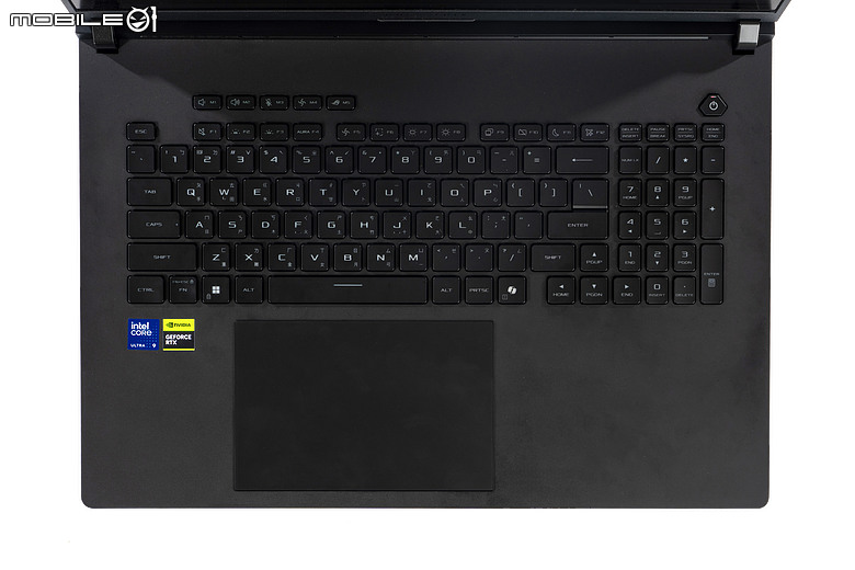 ROG Strix SCAR 18 (2026) G835｜升級 4K 240Hz 面板、全規格攻頂，再創電競機皇新標竿！