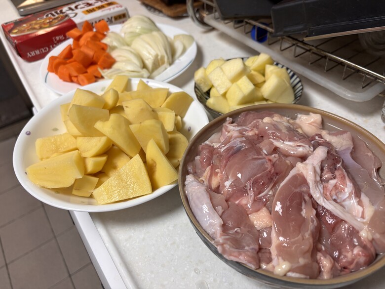 【颱風天料理】清冰箱式咖哩雞飯