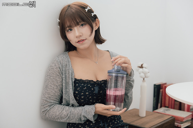 Ninja Blast Max 無線調理機｜650ml 大容量、無線碎冰，果昔走到哪打到哪
