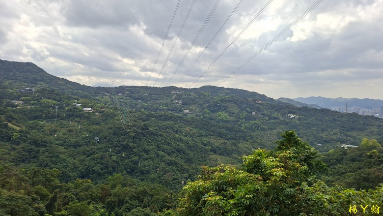 【郊山走走】拉繩攀爬登頂猴山岳前峰,猴山岳連走貓空圓山、岐山古道