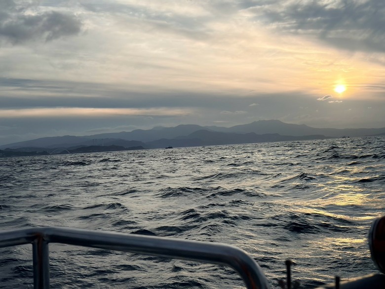 海釣初體驗｜海風、魚竿，還有兩個傻子