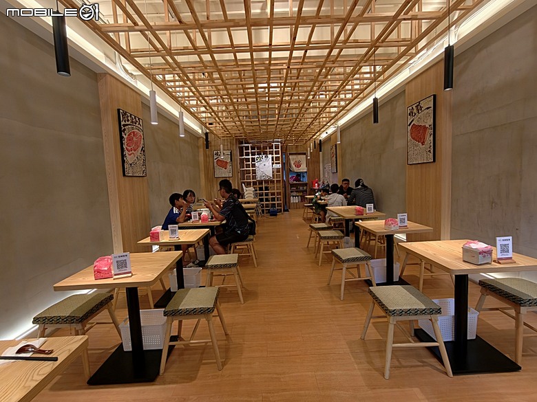 竹北新瓦屋客家文化保存區、采田福地、竹北泉州厝汾陽堂、東平問禮堂、竹北福佑宮(十三伯公)、蓮華寺、附掛美食之一浪拉麵 — 竹北一日雨中散策
