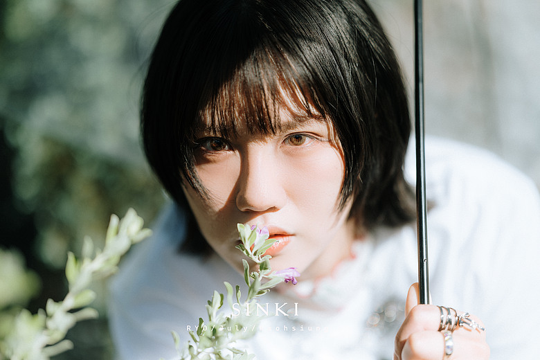 點我看大圖 打破平價鏡頭印象,MEIKE 85mm F1.4 MIX II 展現成熟工藝 ▏開箱實用測試