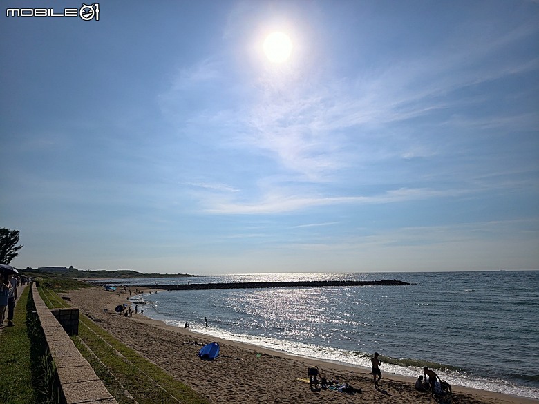 沙灘皮克敏探索之新北市篇 — 萬里海水浴場、金山中角、貢寮福隆海水浴場、石門白沙灣、三芝淺水灣、淡水沙崙、淡江大橋,還有Bossa Nova巴莎諾瓦海景餐廳與依海廚房之吃吃喝喝