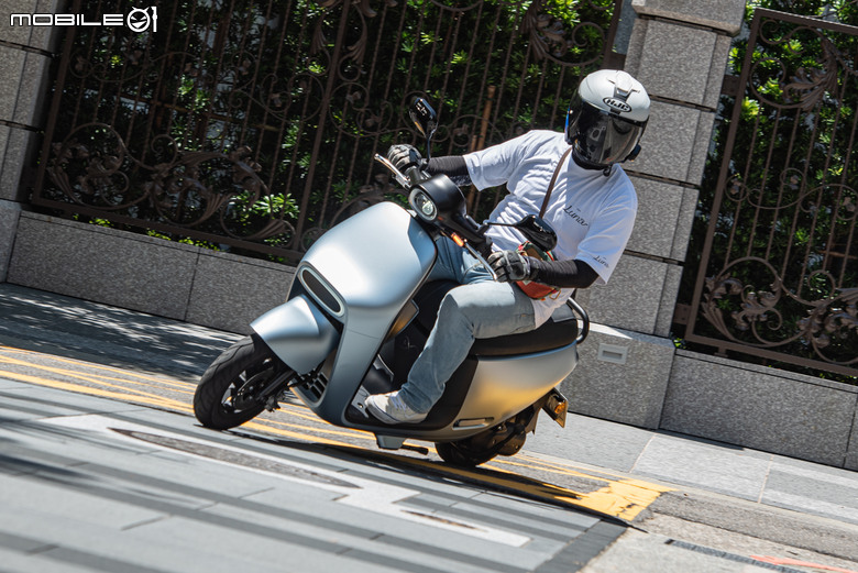 Gogoro Luna試駕報告｜三段動力模式更好用，動態表現更柔和