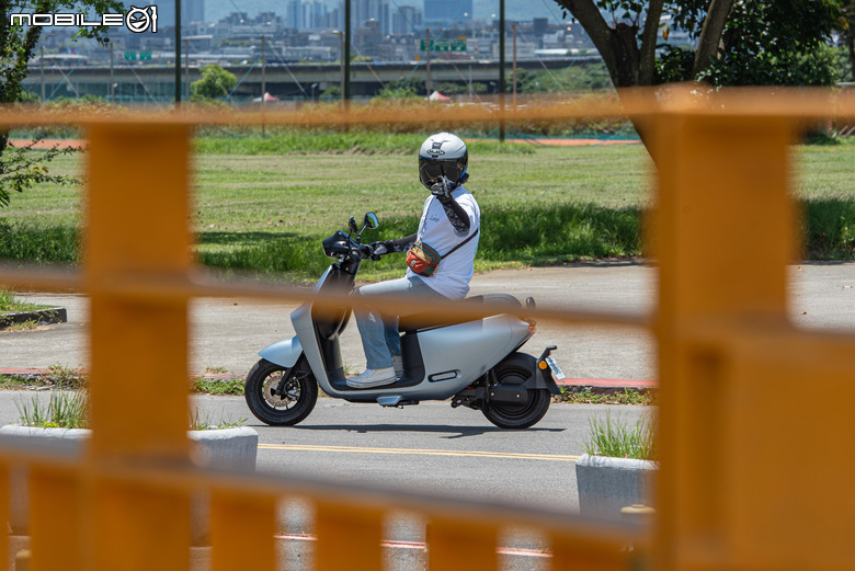 Gogoro Luna試駕報告｜三段動力模式更好用，動態表現更柔和
