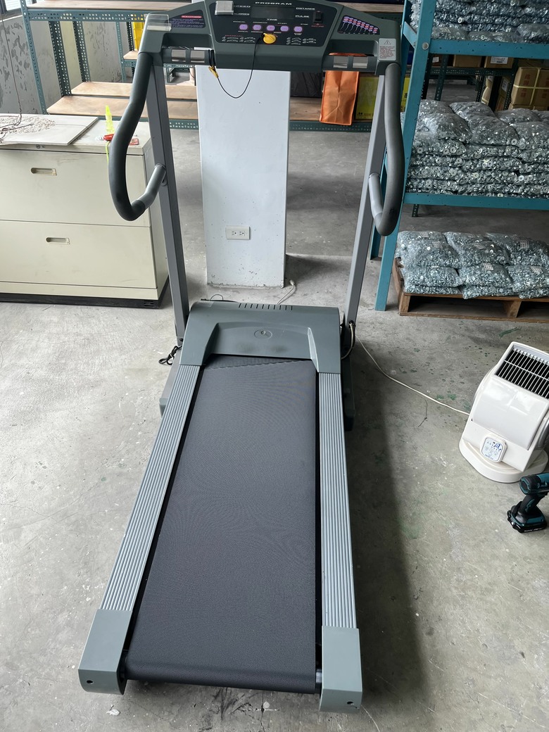 老老的跑步機