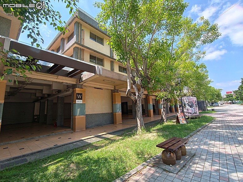嘉義市立美術館、嘉義文化創意產業園區、嘉義城隍廟、嘉義市郵便局、文化路夜市，外掛美味可口的林聰明沙鍋魚頭、還有繁花似錦的臺南白河蓮花公園 — 2026 端午連假次日遊