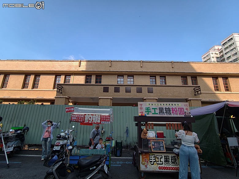 嘉義市立美術館、嘉義文化創意產業園區、嘉義城隍廟、嘉義市郵便局、文化路夜市，外掛美味可口的林聰明沙鍋魚頭、還有繁花似錦的臺南白河蓮花公園 — 2026 端午連假次日遊