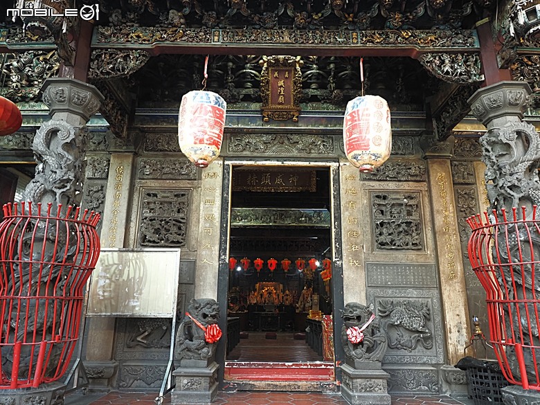 嘉義市立美術館、嘉義文化創意產業園區、嘉義城隍廟、嘉義市郵便局、文化路夜市，外掛美味可口的林聰明沙鍋魚頭、還有繁花似錦的臺南白河蓮花公園 — 2026 端午連假次日遊