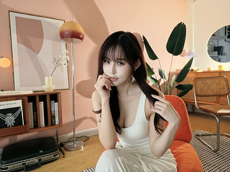 Samsung Galaxy Z Fold8 Ultra 評測報告｜輕薄手感與極致多工的完美平衡！