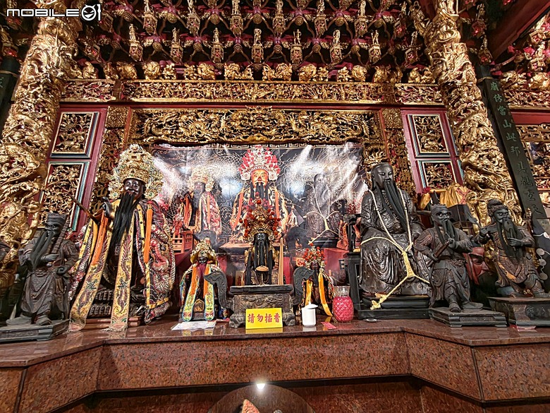 赤崁樓、祀典武廟、祀典大天后宮、開基靈祐宮、開基天后宮…,還有阿江炒鱔魚與成功路米糕 — 臺南市區國定古蹟之一夜遊不完