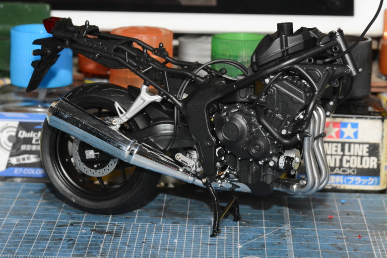 【模型製作】TAMIYA 1/12 HONDA CB1000F (圖多)
