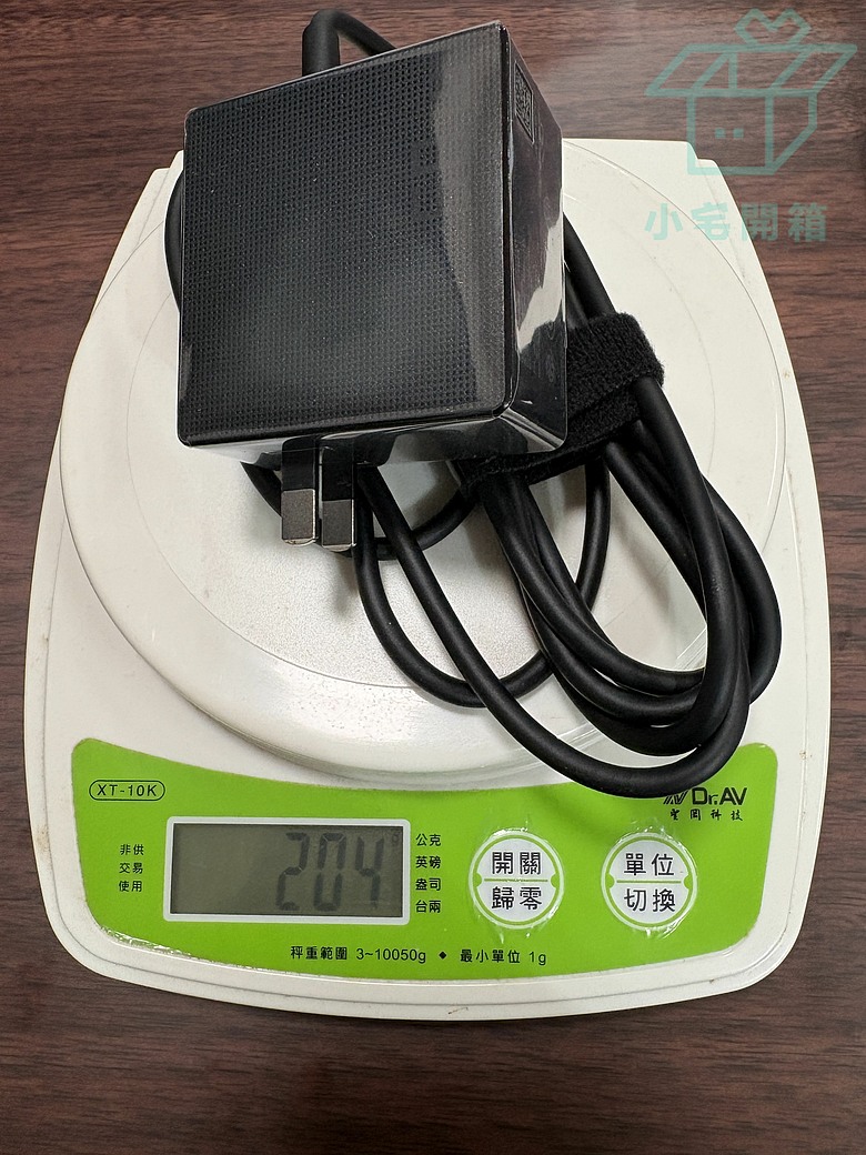 點我看大圖 【小宅開箱】華碩無畏Pro 14 2026 (M5450GA)全新模俱全能日常辦公室輕薄筆電