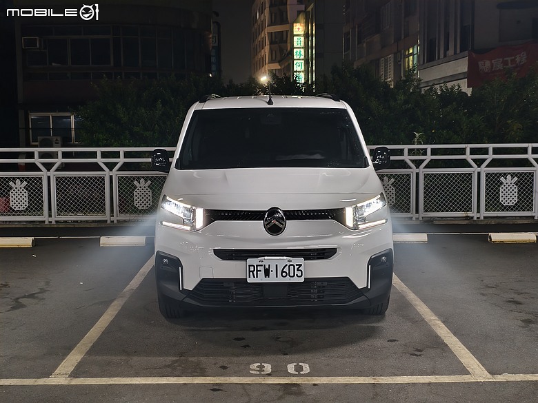 點我看大圖 替生活多留一點位置 / Citroën Berlingo