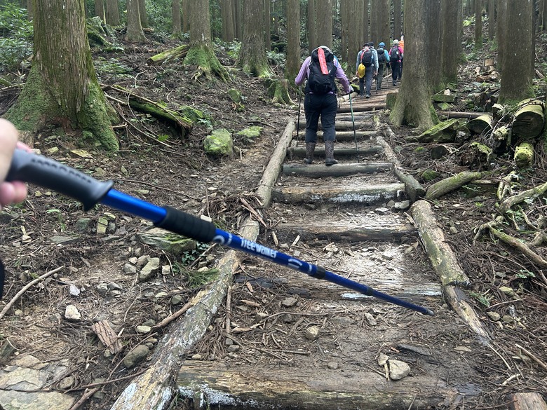 苗 栗 最 高 峰 加 里 山 ( 台 版 富 士 山 )