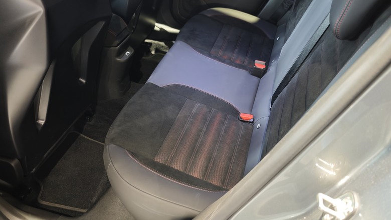 桃園荃程汽車參訪 - 依照Stellantis Brand House 全球規範打造之亞太區第二座據點