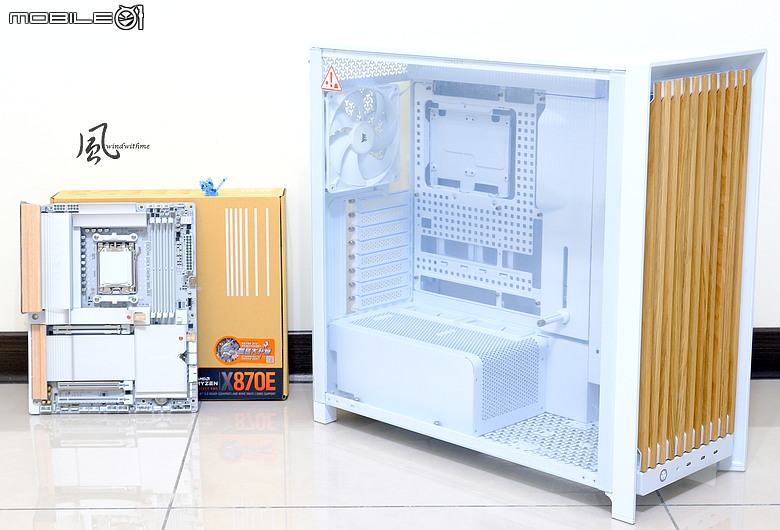 白色木紋新風格：X870E AERO X3D WOOD搭FRAME 5000D WOOD RS實測