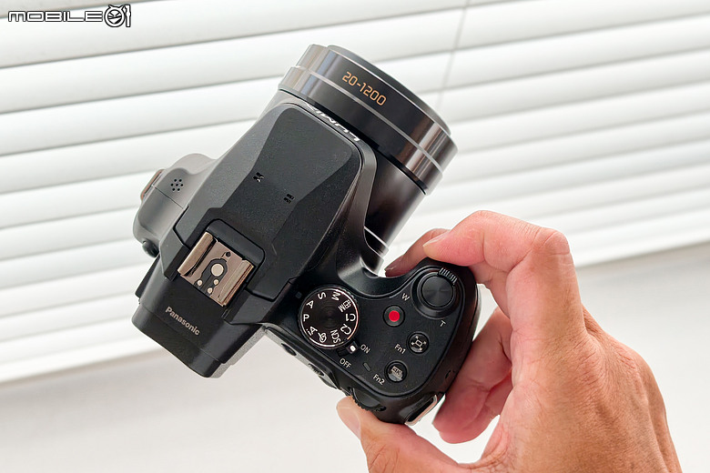 Panasonic Lumix FZ80D 評測報告｜超廣角到極致望遠、60 倍光變一機搞定！
