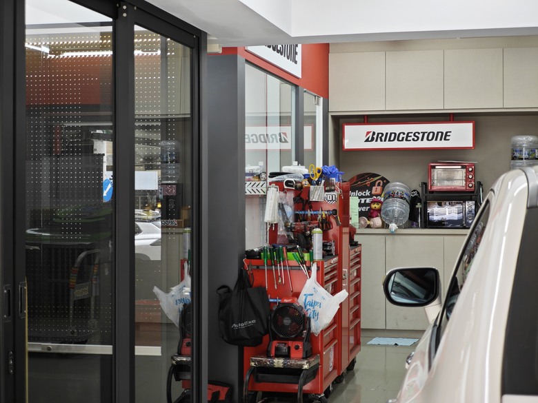 [換胎分享] G30 530d Bridgestone Potenza Sport Evo