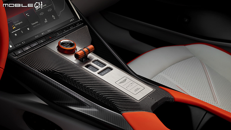 【限量150輛】Aston Martin推出12缸超跑Valen,品牌史上最強FR車款!