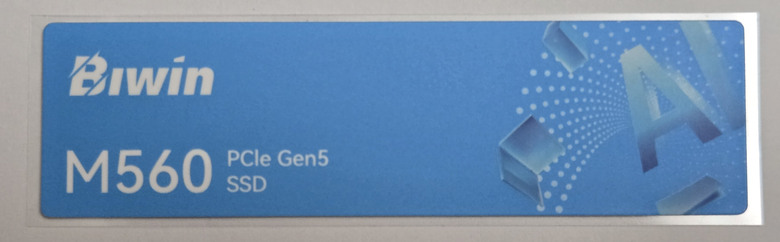 【開箱簡測】Biwin M560 PCIe Gen5.0 x4 NVMe HMB 2TB SSD 效能簡測 (圖多)