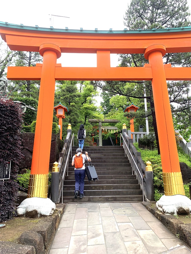 ＜日本＞2024～早稻田大學村上春樹圖書館、穴八幡宮、東京法輪寺、池袋陽光水族館、炸牛元村