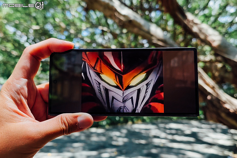 Samsung Galaxy Z Fold8 Ultra 評測報告｜輕薄手感與極致多工的完美平衡！