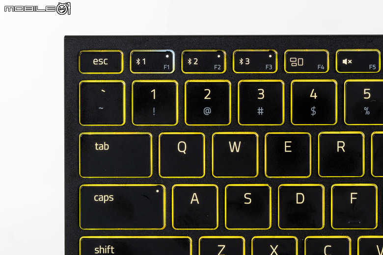 RAZER JORO 攜帶式遊戲鍵盤/BASILISK MOBILE 滑鼠開箱體驗 提供行動遊戲玩家更好的輸入操作選擇