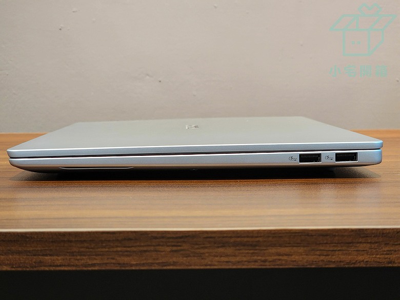 點我看大圖 【小宅開箱】華碩無畏Pro 14 2026 (M5450GA)全新模俱全能日常辦公室輕薄筆電
