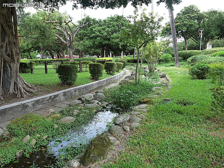 臺中公園、彰化銀行、臺中火車站 — 快閃臺中半天憶童年小旅行