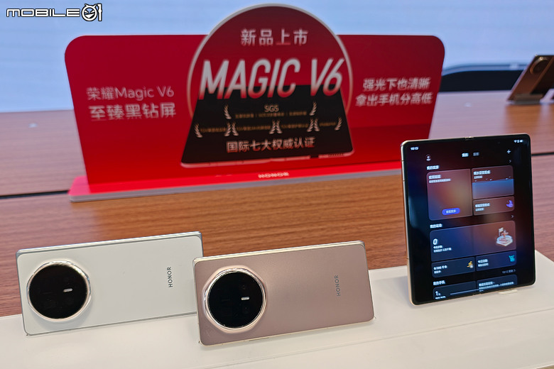 直擊深圳榮耀 α 旗艦店|Robot Phone 進駐、人形機器人迎賓!