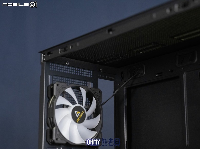 木紋成癮症？ANTEC P30 ARGB 機殼
