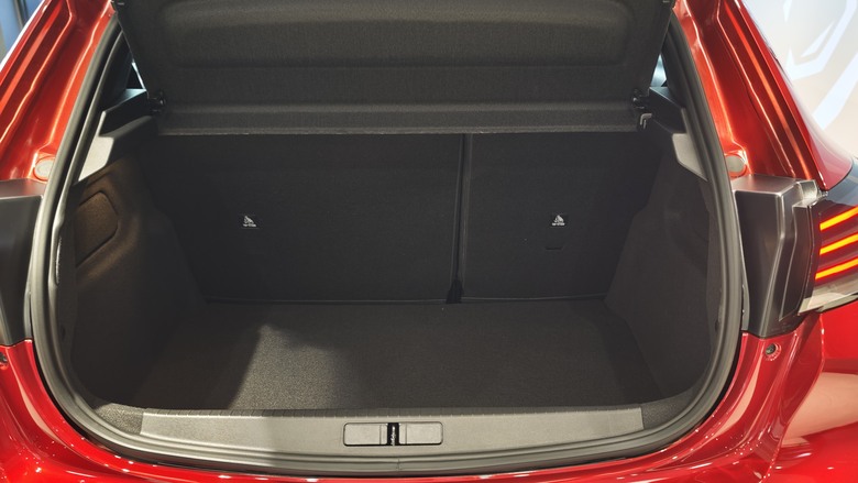 一個願望的實現 - Peugeot 208 小改款試駕