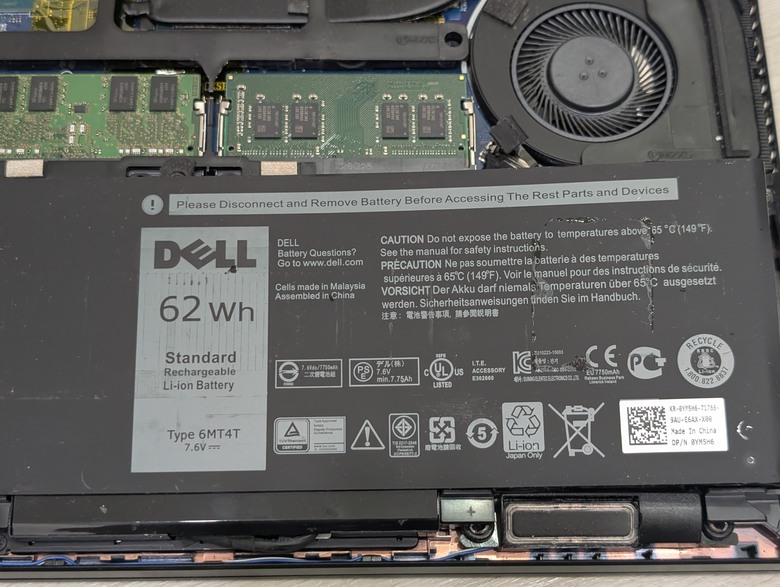 [電池國際]購買經驗分享, 副廠電池過保後,電池膨脹把筆電撐壞掉是正常的