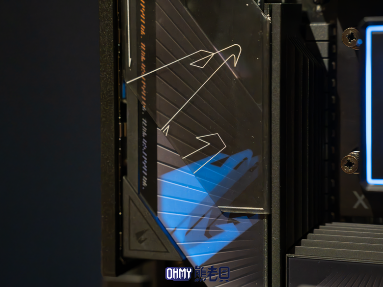 40週年超頻特仕板 技嘉 X870 AORUS INFINITY