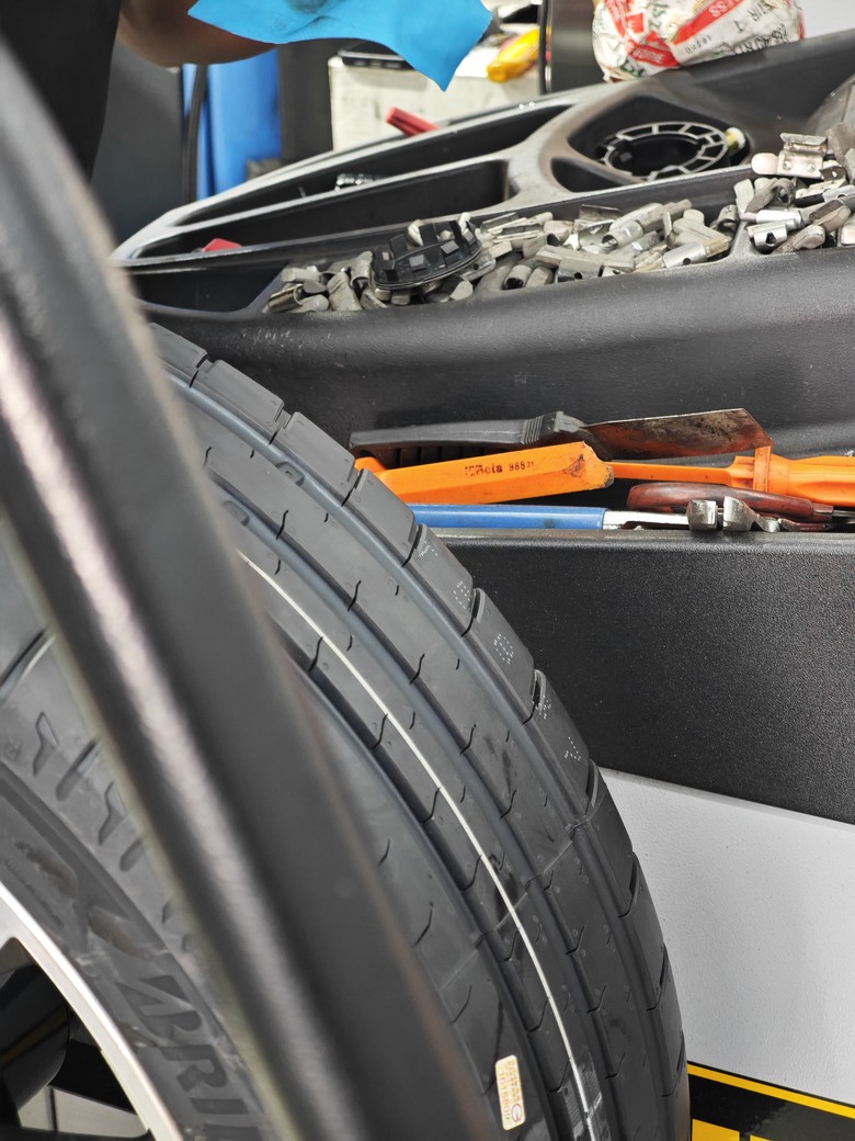 [換胎分享] G30 530d Bridgestone Potenza Sport Evo