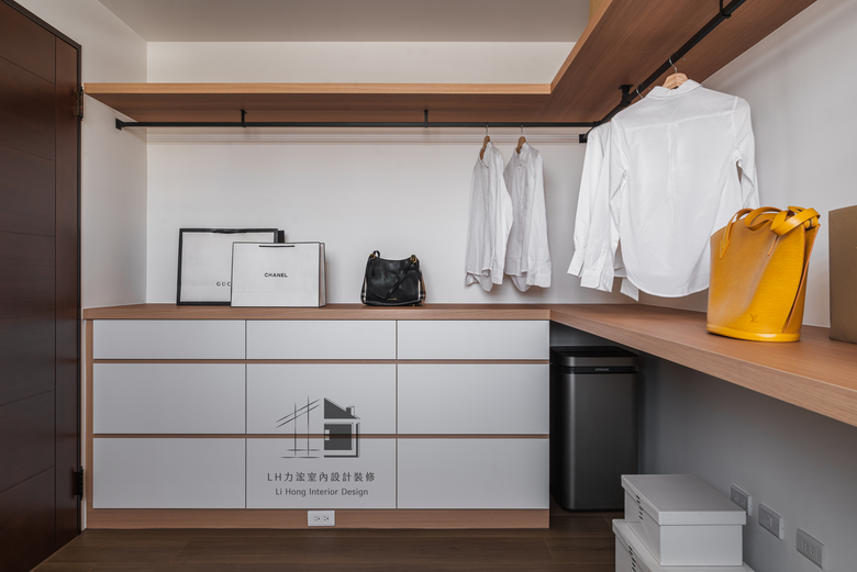 【老屋翻新開箱包含施工過程】 老屋重生(15坪5年中古屋) X 力浤室內設計 北歐日式風格 X 全屋綠建材 X 木作櫃