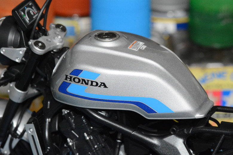 【模型製作】TAMIYA 1/12 HONDA CB1000F (圖多)