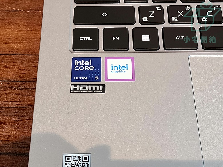 點我看大圖 【小宅開箱】華碩無畏Pro 14 2026 (M5450GA)全新模俱全能日常辦公室輕薄筆電