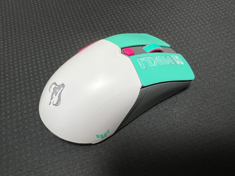 [輕開箱] TUF GAMING Mini Wireless 初音聯名三模滑鼠