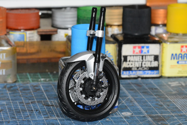 【模型製作】TAMIYA 1/12 HONDA CB1000F (圖多)