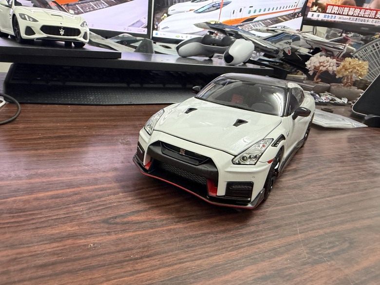 [開箱]1/18 Nissan GT-R Nismo R35 2022