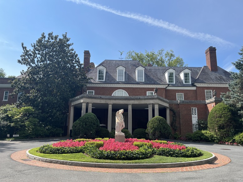 看看人家20世紀的有錢人是怎麼過日子的。。。希爾伍德博物館(Hillwood Museum)